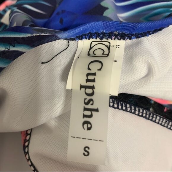 NWOT Cupshe Crochet Lace floral one piece -S - Picture 11 of 11